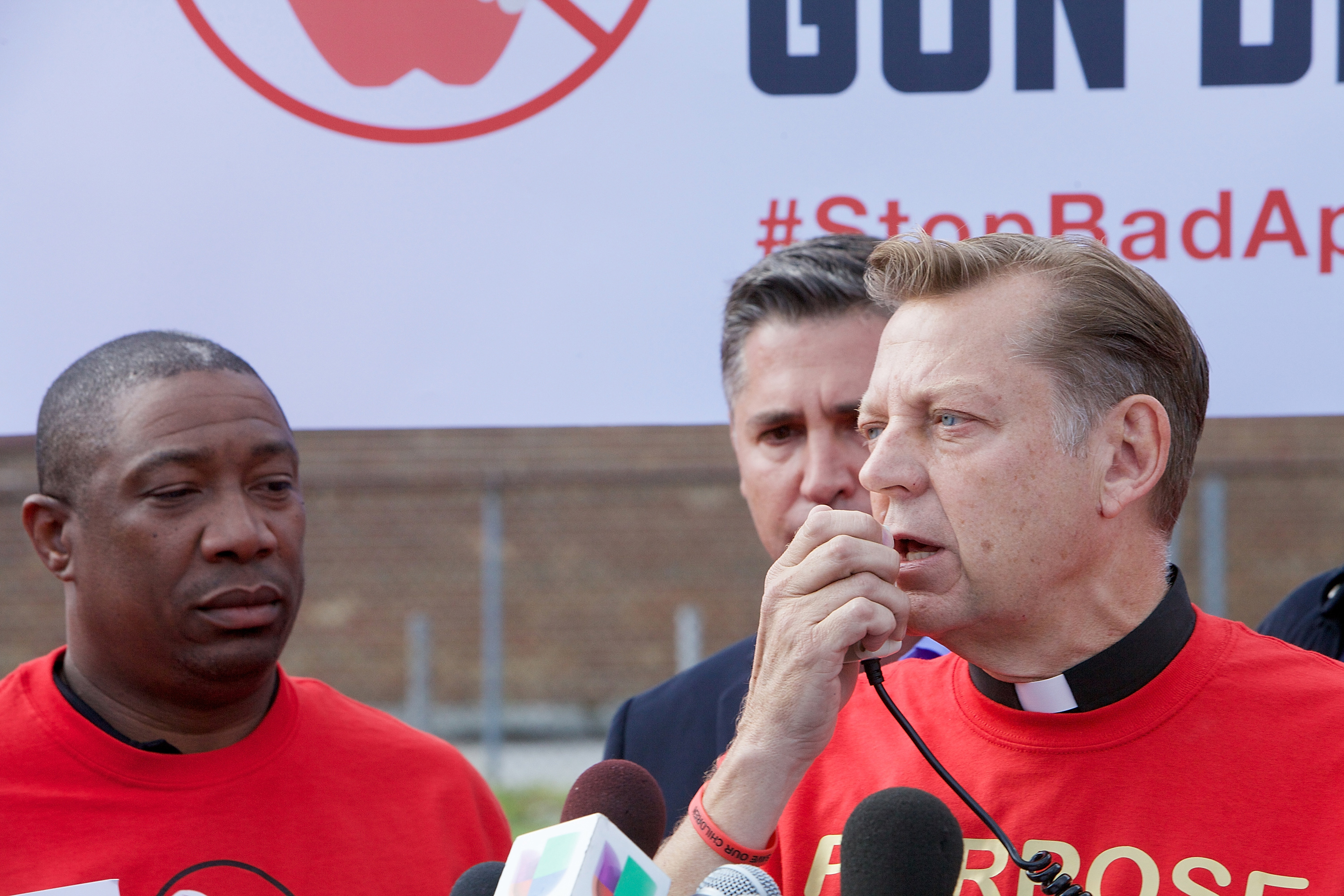 Brady Campaign 'Bad Apple' Gun Dealer Press Conference and Rally