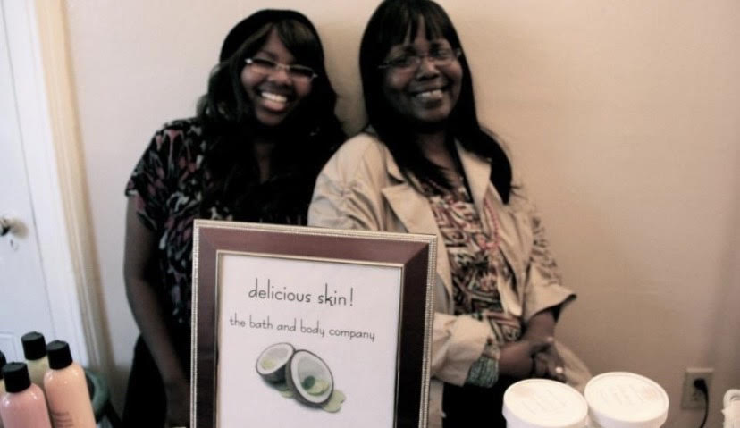 Jessica E and her mother